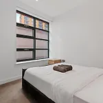 London Excel City Side Apartment